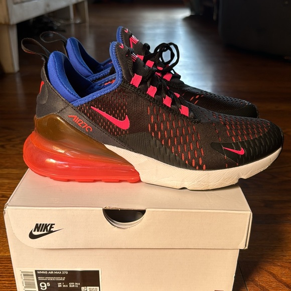 Nike Air Max 270- almost new!! - Picture 4 of 11